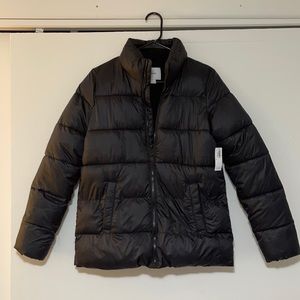 Brand new puffer Coat.  Warm and useful